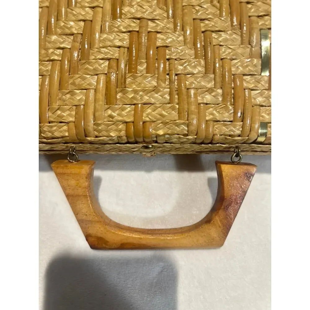 Box Purse Chevron Pattern Wicker Rattan Vintage 1960s Wooden Handle Boho 10x7x4